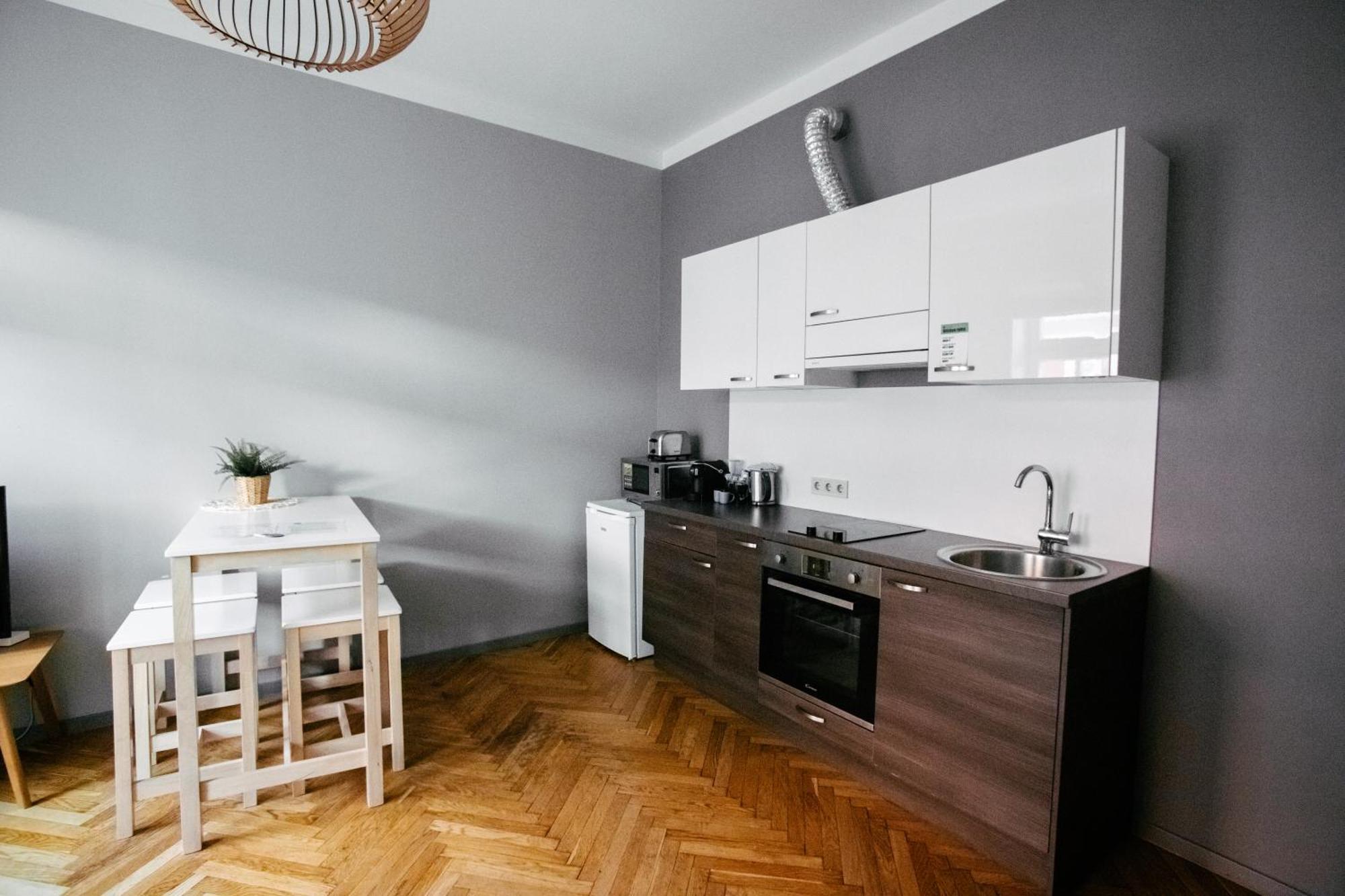 Apartment Greystone & Riga