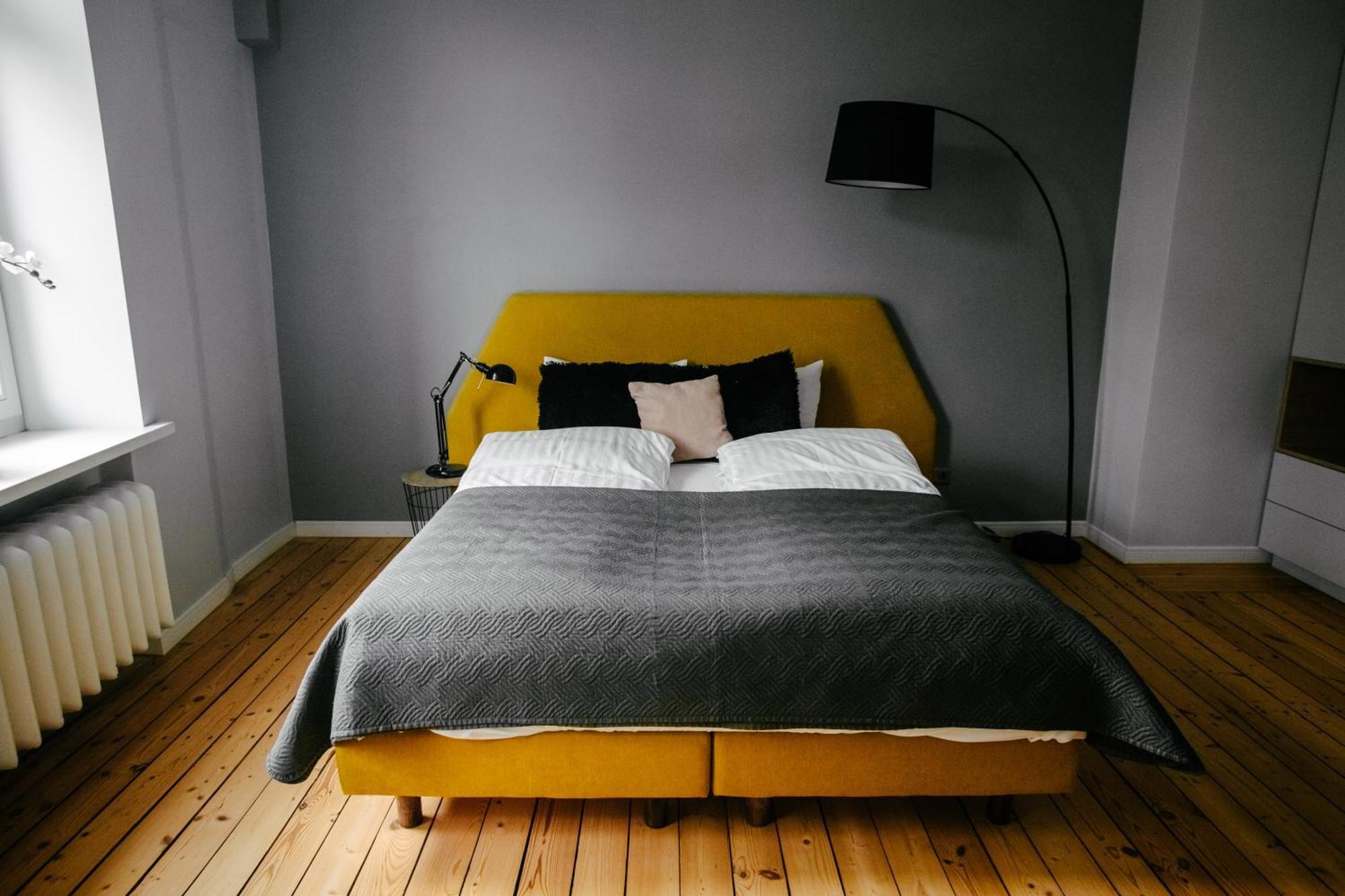 Apartment Greystone &